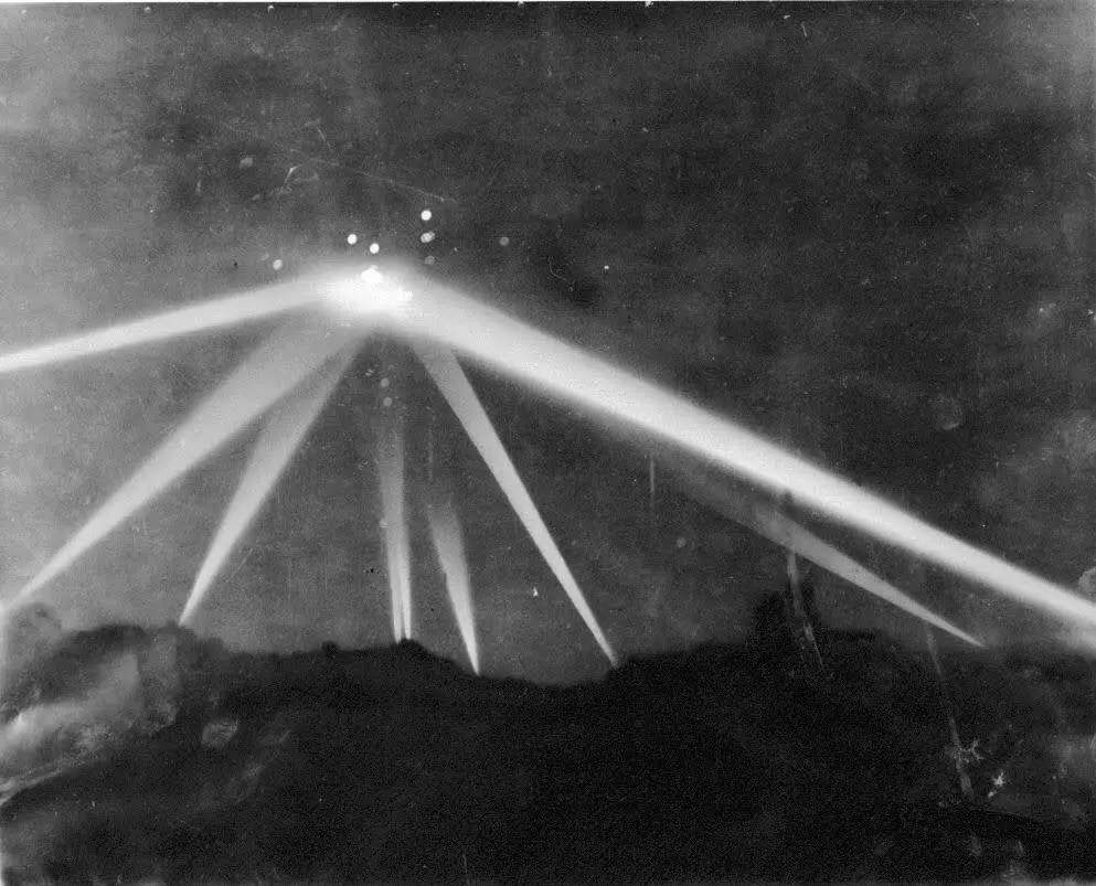 Photo of a U.F.O. over Los Angeles in 1942 - 8 Most Convincing UFO Sightings Of All Time