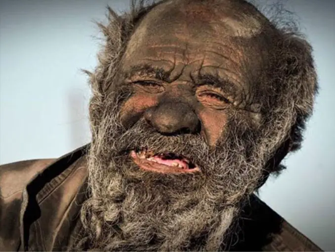 World's dirtiest man Amou Haji - 10 real people you have to see to believe.