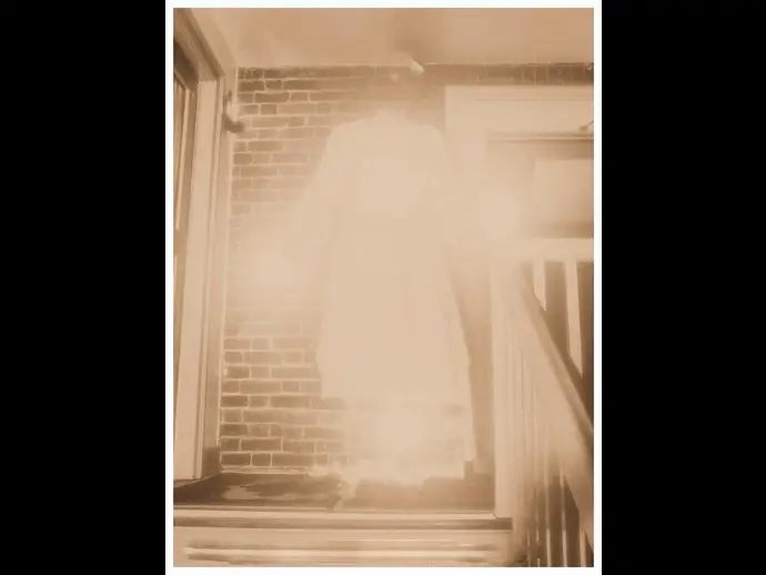 Ghost photos that can't be explained