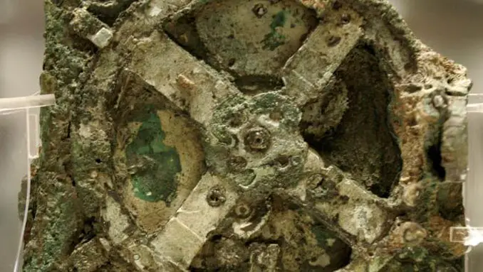 The Antikythera Mechanism - 10 Unexplainable Mysteries From The Past