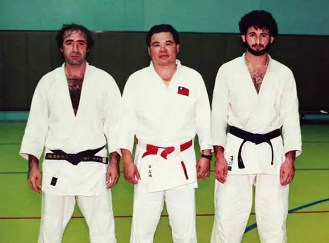 A photo of Osama bin Laden in Judo class - 10 Rare Photos From History