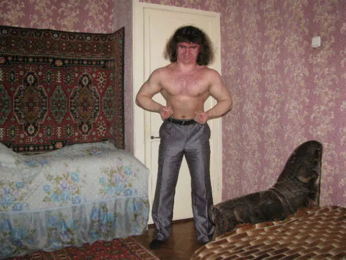 A funny Russian dating profile photo of a man - 20 WTF Photos You Just Have To See