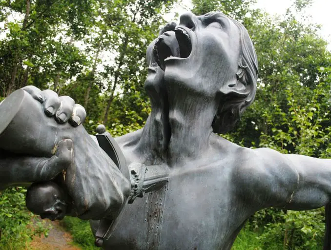 The Split Man - 10 Creepiest Statues Ever Created