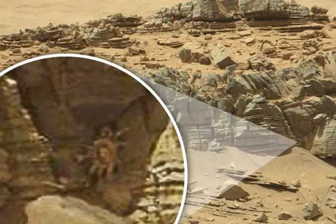 A mysterious creature spotted on Mars - 10 Mysterious Photos Taken In Space