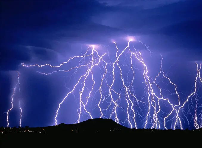 Lightning - 20 Shocking Weather Facts You Probably Don't Know