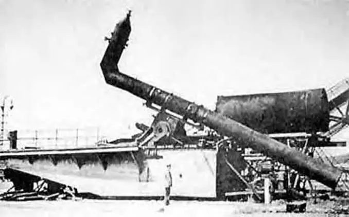 The Whirlwind Cannon - 10 Strangest Weapons Ever Invented