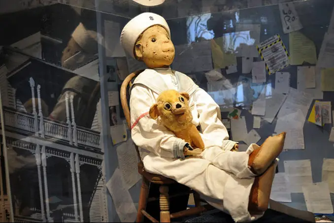 Robert the doll - 10 Cursed Dolls With Very Creepy Backstories