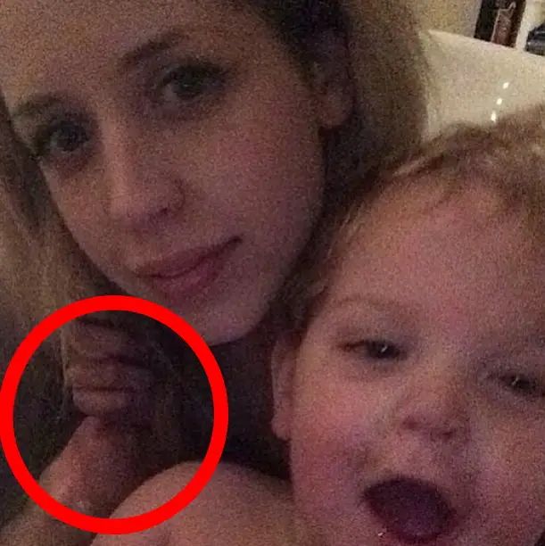 Peaches Geldof's photo shows ghostly hand in the bathtub.